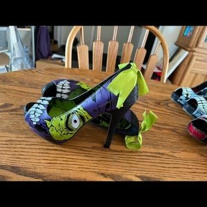 COPY - Iron Fist Zombie (glow in the dark teeth and eyes)